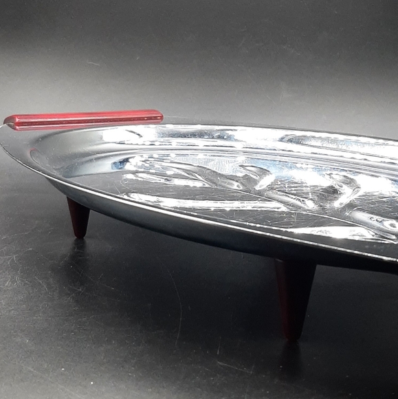 MCM Glo Hill Chrome Serving Tray - Chrome w/ Bakelite Handles Footed Vintage - Picture 6 of 6